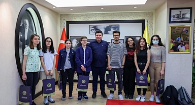 Buca Dijital Dershane'de Ödüller Sahiplerini Buldu