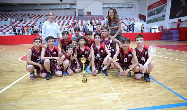 Bayraklı’da Basketbol Turnuvası