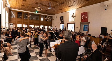 İzmir Tango Festivali Renk Kattı
