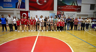 Bayraklı’nın Yaz Spor Okullarına Renkli Açılış