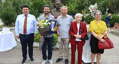 Buca’nın Efsanevi Şairi Unutulmadı