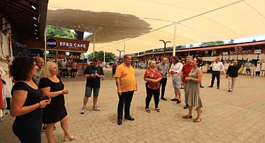 Efes Alt Kapı Esnafından Başkana Teşekkür 