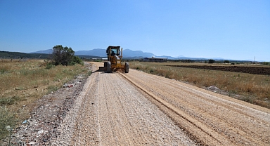 Menderes Belediyesi’nden Çiftçiye Yeni Üretim Yolları
