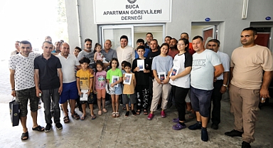 Başkan Erhan Kılıç’tan Apartman Görevlilerinin Çocuklarına Sürpriz