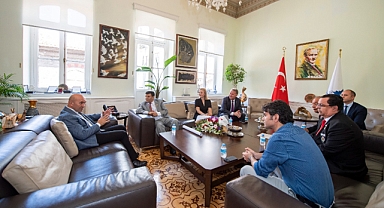 Başkan Tunç Soyer'e Teşekkür Ziyareti