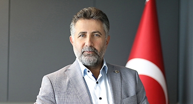 Bayraklı’nın İlk ‘Kitap Kafe’si Hizmete Girdi