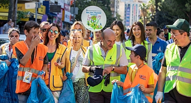 Başkan Tunç Soyer’den Temizlik Seferberliği