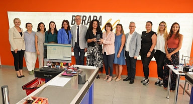 Gaziemir’in “İyilik Kapısı” Sosyal Market 2 Yaşında