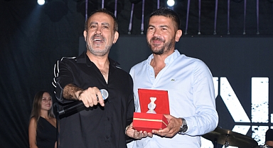 Haluk Levent Foça'da Konser Verdi