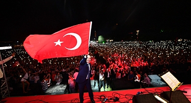 9 Eylül'de İzmir’de Yüzyılın Gecesi Yaşanacak