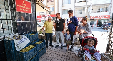 Buca’da Bağ Bozumu Bereketi Yurttaşla Paylaşıldı