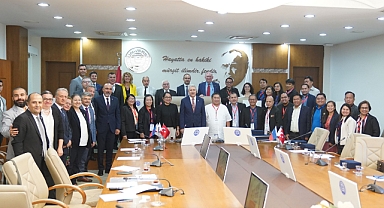 Ege Üniversitesi Dünyaya Açılmaya Devam Ediyor