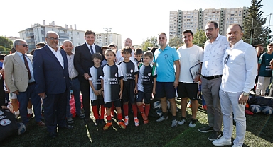 Karşıyaka Belediyesi’nden Amatör Spor Kulüplerine Destek