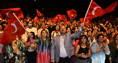 Menemen'de Kurtuluş Gecesi
