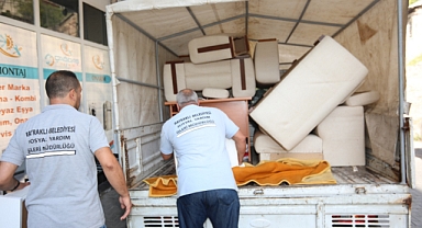 Bayraklı Belediyesinden Üniversite Öğrencilerine Ev Eşyası Desteği