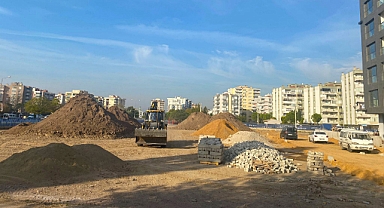 Bayraklı’da Dev Park İçin Çalışmalar Hızlandı