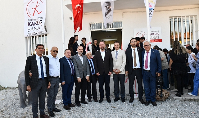 Çiğli'nin ilk Sanat Akademisi Kaklıç'ta Açıldı