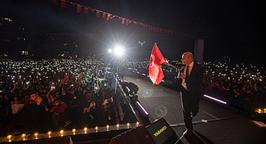 İzmir'de Üç Gün Üç Gece 99. Yıl Kutlaması
