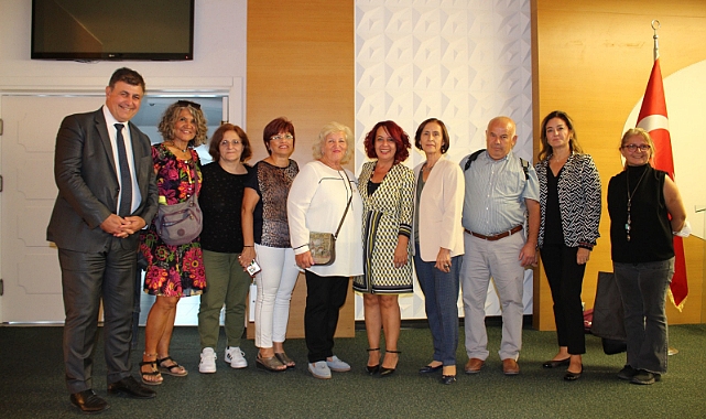 Karşıyaka'da Alzheimer Öyküleri Kitabı Tanıtıldı