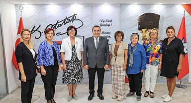 Konak'ta Başkan Abdül Batur’dan Kadınlara Tam Destek