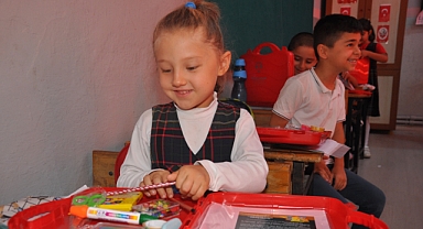 Menderes Belediyesi’nden Öğrencilere Destek