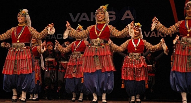 Menderes’te Halk Dansları Zamanı