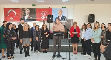 Çiğli'de Gülizar Biçer Karaca’dan Başkan Utku Gümrükçü’ye Büyük Övgü