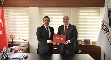 İzmir'e 50 Yeni Futbol Sahası Müjdesi