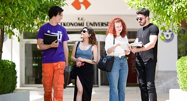 İzmir Ekonomi Üniversitesi ‘Yabancı Dilde’ Zirveye Çıktı