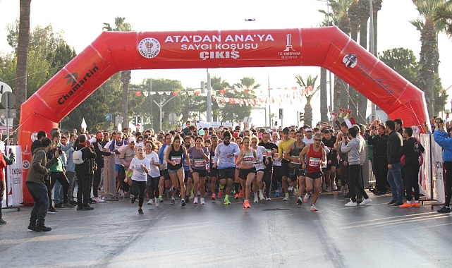 Karşıyaka'da ‘Ata’dan Ana’ya Saygı Koşusu’ 28. Kez Gerçekleştirildi