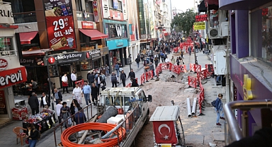 Karşıyaka'da Çarşı Yeniliyor