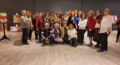 Bayraklı’nın Kursiyerlerinden Yılsonu Sergisi