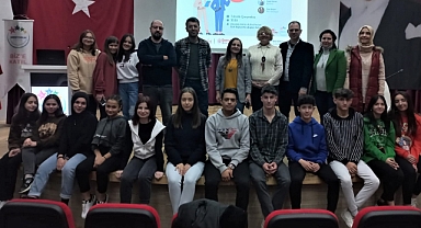 Bornova'da Gençlere Girişimcilik Eğitimi