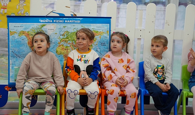 Bucalı miniklerin yeni yıl coşkusu