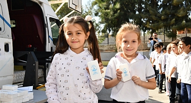 Çiğlili Çocuklar'a Diş Sağlığı Taraması