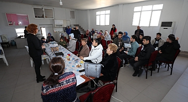 Narlıdereli Kadınlar Kansere Karşı Bilgilendi