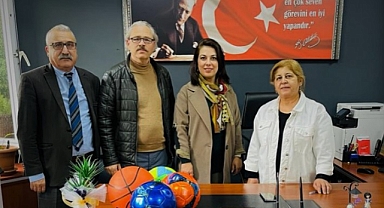 Ödemiş'de En Çok Atık Pil Toplayan Okula Ödül