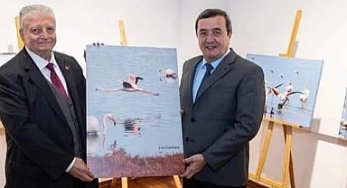 Esat Erçetingöz’den ‘Flamingo Adası Sergisi’