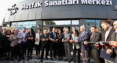 Karşıyaka'da “Cordelion Mutfak Sanatları Merkezi ‘Merhaba’ dedi”