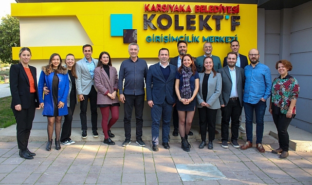 Karşıyaka'da gurur veren imza töreni