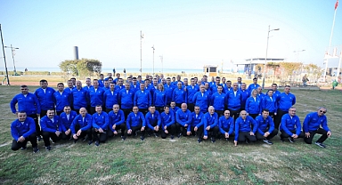 Konak’ta zabıta düzenli spora başladı
