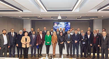Anadolu Basını Göçük Altında
