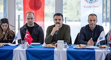 Dikili'de Başkan Adil Kırgöz’den Deprem Toplantısı