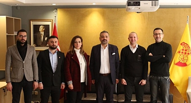 İzmir Spor Kulüplerinin deprem felaketi dayanışması büyük taktir topluyor