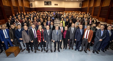 Konak Belediyesi emekçilerine TİS’te çifte imza sevinci