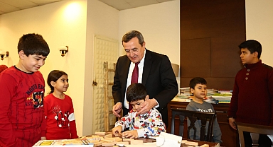 Konak depremzedeleri misafir ediyor