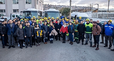 Konak’tan yardım konvoyu yola çıktı