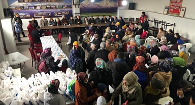 Narlıdere'de “Beslenme Çantaları Boş Kalmasın Projesi