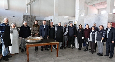 Bergama Belediyesi Aşevi’nden her gün 800 kişiye sıcak yemek