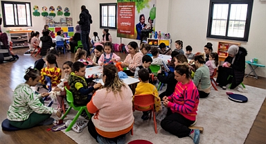 Bornova'da çocuklar ahtapot atölyesinde buluştu